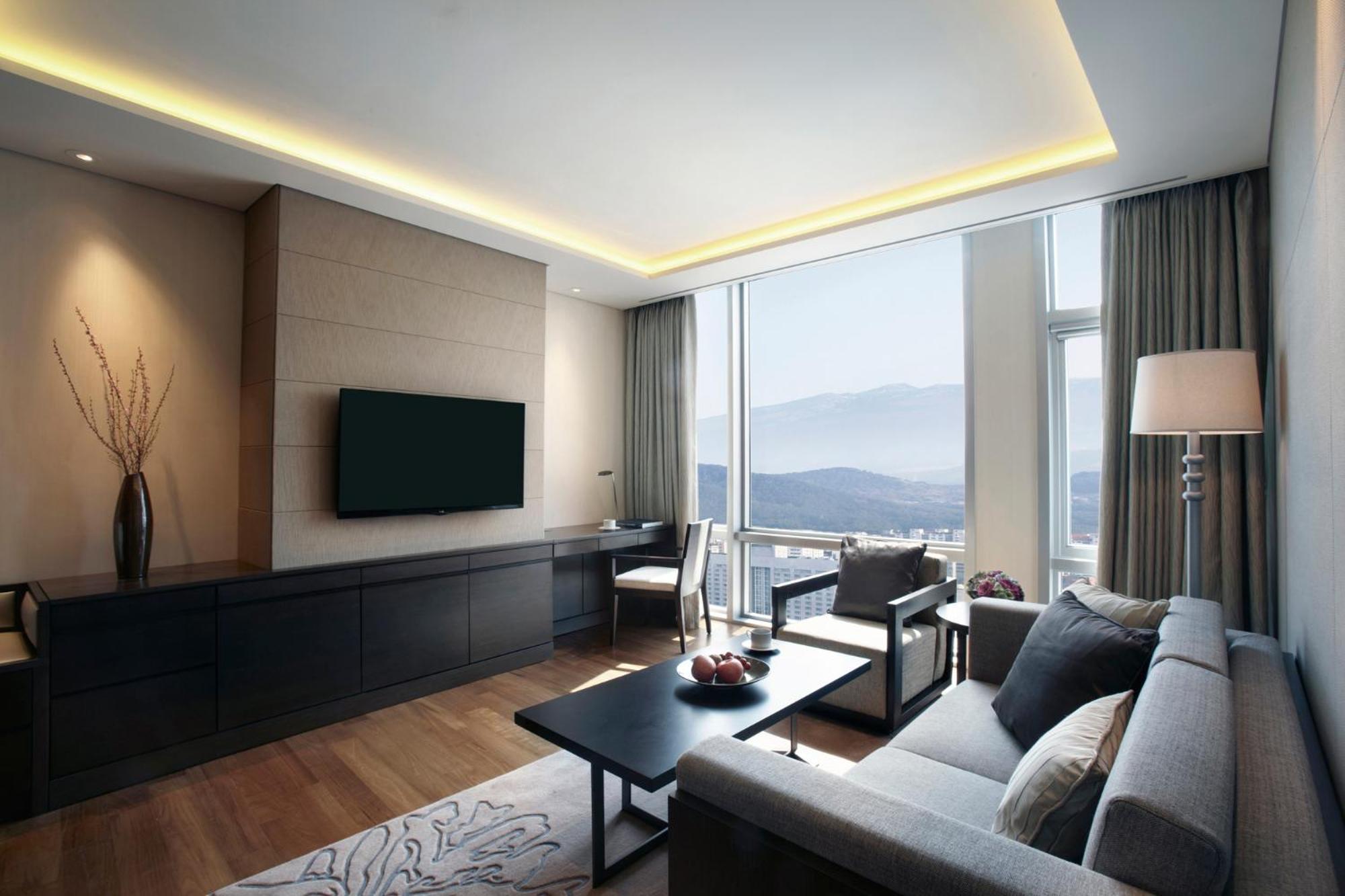 Lotte City Hotel Чеджудо Экстерьер фото