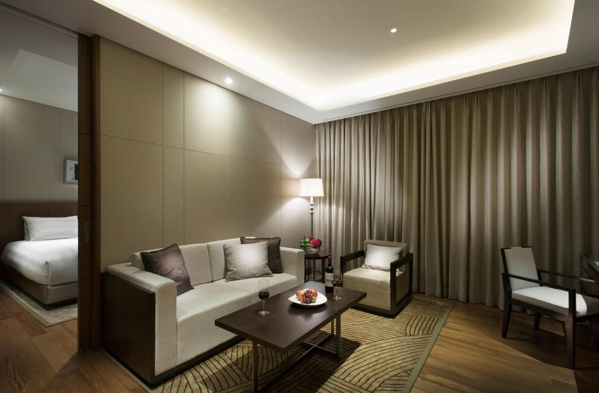 Lotte City Hotel Чеджудо Экстерьер фото
